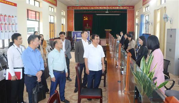 ĐOÀN CÔNG TÁC THÀNH PHỐ HẢI PHÒNG KIỂM TRA VIỆC VẬN HÀNH MÔ HÌNH CHÍNH QUYỀN ĐỊA PHƯƠNG 02 CẤP TẠI XÃ NGHI DƯƠNG 