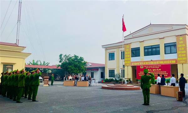 Sáng ngày 12/12/2025, Công an xã Nghi Dương tổ chức lễ ra quân thực hiện cao điểm tấn công, trấn áp tội phạm, bảo đảm ANTT; bảo vệ tuyệt an ninh, an toàn Đại hội Đại biểu toàn quốc lần thứ XIV của Đảng, bầu cử Quốc hội khóa XVI, Hội đồng nhân dân các cấp nhiệm kỳ 2026 -2031 và Tết nguyên đán Bính Ngọ 2026.