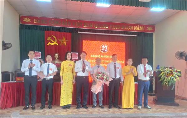 NGÀY 24/7/2025 ĐẠI HỘI ĐẢNG BỘ UBND XÃ LONG TRỌNG TỔ CHỨC ĐẠI HỘI LẦN THỨ I, NHIỆM KỲ 2025-2030.