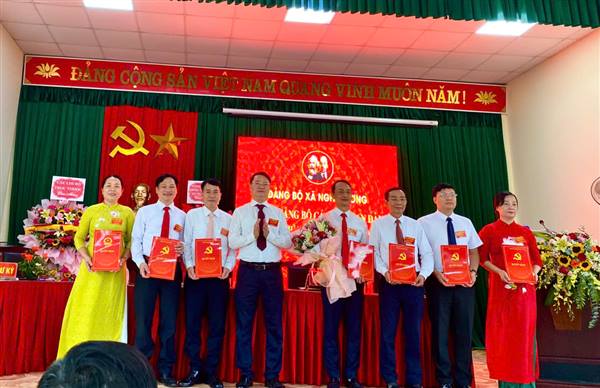 SÁNG NGÀY 24/7/2025 ĐẠI HỘI ĐẢNG BỘ CÁC CƠ QUAN ĐẢNG TRỰC THUỘC ĐẢNG BỘ XÃ NGHI DƯƠNG LONG TRỌNG  TỔ CHỨC ĐẠI HỘI LẦN THỨ I, 
NHIỆM KỲ 2025 - 2030