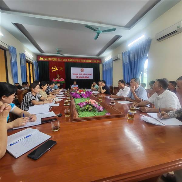 Sáng ngày 14/9/2025, đồng chí Ngô Duy Khâm - Chủ tịch Uỷ ban nhân dân xã chủ trì hội nghị triển khai chiến dịch 90 ngày xây dựng, hoàn thiện cơ sở dữ liệu đất đai trên địa bàn UBND xã Nghi Dương

