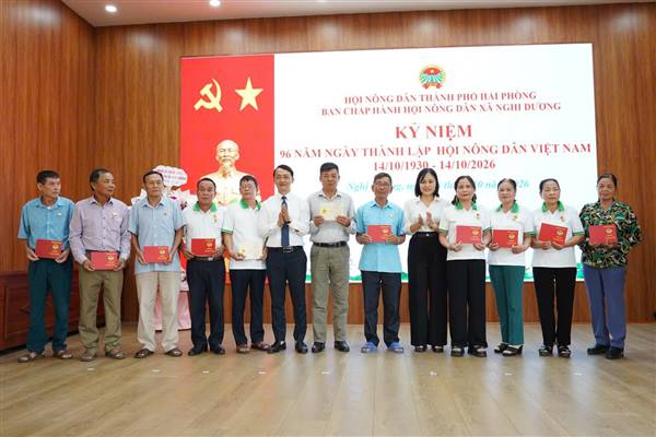 HỘI NÔNG DÂN XÃ NGHI DƯƠNG TỔ CHỨC HỘI NGHỊ TIẾP XÚC NHÂN DỊP KỶ NIỆM 96 NĂM NGÀY THÀNH LẬP HỘI NÔNG DÂN VIỆT NAM
