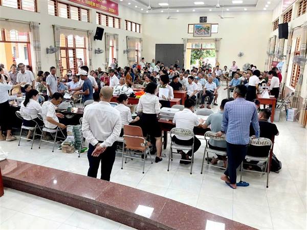 XÃ NGHI DƯƠNG TỔ CHỨC CHI TRẢ TIỀN BỒI THƯỜNG, HỖ TRỢ CHO CÁC HỘ DÂN THÔN XUÂN MAI THỰC HIỆN DỰ ÁN KHU CÔNG NGHIỆP NGŨ PHÚC (GIAI ĐOẠN 1)