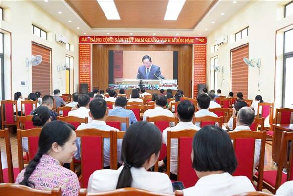 NGHI DƯƠNG TỔ CHỨC HỌC TẬP, QUÁN TRIỆT CÁC NGHỊ QUYẾT CỦA BỘ CHÍNH TRỊ