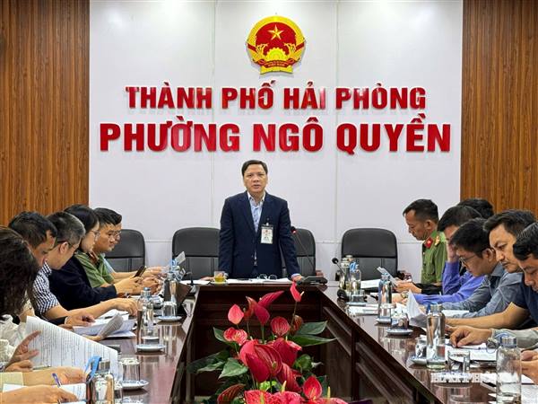 ỦY BAN NHÂN DÂN PHƯỜNG NGÔ QUYỀN THÔNG TIN
Về việc thực hiện Dự án thành phần 2 - Thu hồi đất, bồi thường, hỗ trợ
giải phóng mặt bằng thuộc Dự án Đầu tư xây dựng cầu Nguyễn Trãi 
và chỉnh trang đô thị vùng phụ cận

