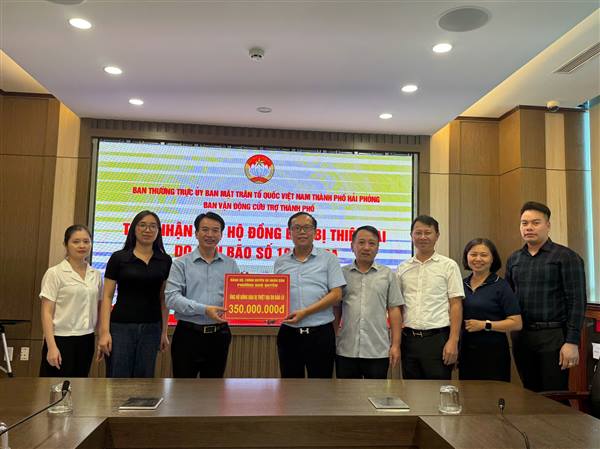 PHƯỜNG NGÔ QUYỀN CHUNG TAY ỦNG HỘ ĐỒNG BÀO VÙNG LŨ