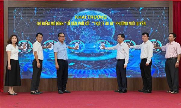 PHƯỜNG NGÔ QUYỀN RA MẮT MÔ HÌNH “TỔ DÂN PHỐ SỐ” VÀ THỬ NGHIỆM “TRỢ LÝ ẢO AI”