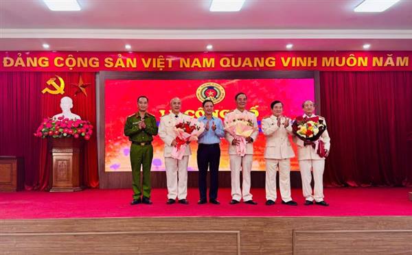 Công bố Quyết định Thành lập Chi hội cựu Công an nhân dân phường Ngô Quyền