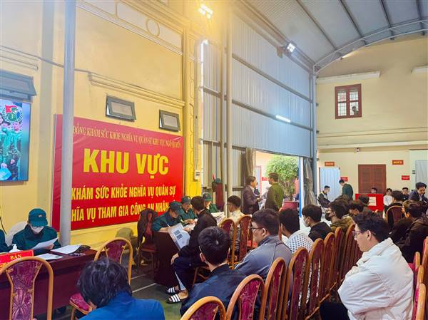 PHƯỜNG NGÔ QUYỀN TỔ CHỨC KHÁM TUYỂN SỨC KHỎE CÔNG DÂN TRONG ĐỘ TUỔI SẴN SÀNG NHẬP NGŨ NĂM 2026