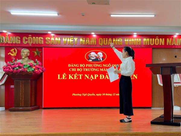 🎉 LỄ KẾT NẠP ĐẢNG VIÊN MỚI 🎉 TẠI TRƯỜNG MẦM NON 8/3