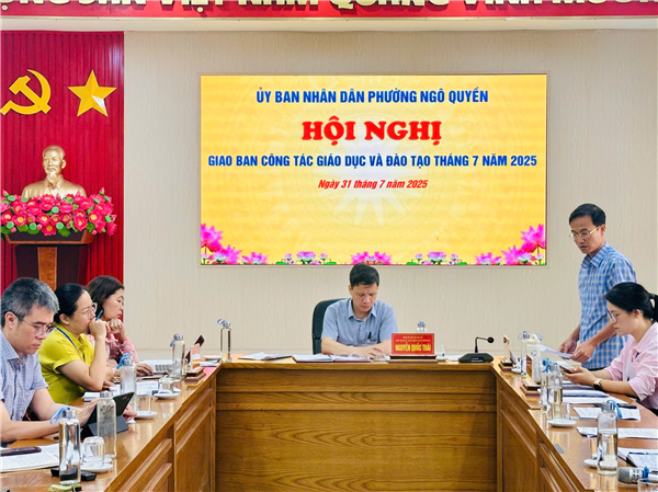 Hội nghị giao ban công tác công tác giáo dục và triển khai công tác chuẩn bị năm học mới