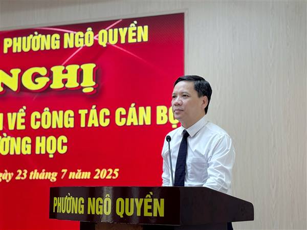 Phường Ngô Quyền công bố Quyết định tiếp nhận, bổ nhiệm cán bộ quản lý tại các cơ sở giáo dục công lập