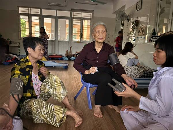 Những hình ảnh trách nhiệm và ấm áp trong nỗ lực phòng, chống cơn bão số 3 (WIPHA) của Đảng, Chính quyền và Nhân dân Phường Ngô Quyền