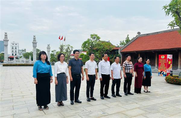 Đảng ủy Phường Ngô Quyền dâng hương tưởng niệm 93 năm ngày đồng chí Nguyễn Đức Cảnh hy sinh
