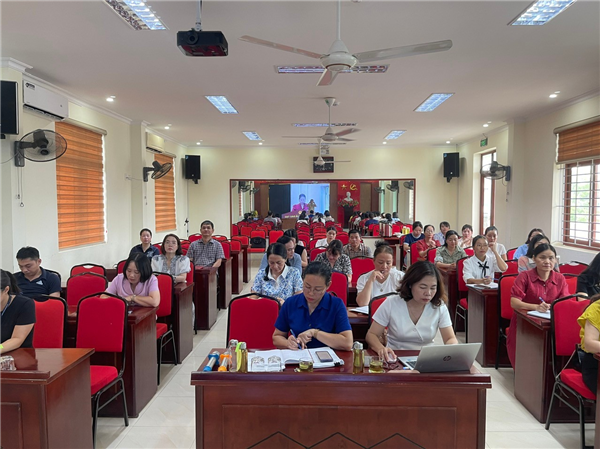 HỘI NGHỊ TRIỂN KHAI PHÂN CẤP QUẢN LÝ NHÀ NƯỚC VỀ GIÁO DỤC KHI THỰC HIỆN CHÍNH QUYỀN ĐỊA PHƯƠNG HAI CẤP