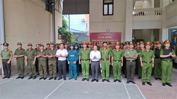 Công an Phường Ngô Quyền ra quân đảm bảo an ninh chính trị, trật tự an toàn xã hội: Chủ động - Kiên quyết - Hiệu quả