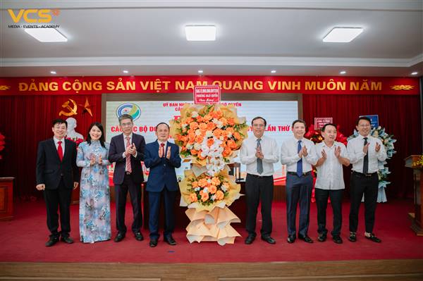 ĐẠI HỘI CÂU LẠC BỘ DOANH NGHIỆP PHƯỜNG NGÔ QUYỀN LẦN THỨ I (NHIỆM KỲ 2026 - 2031) 
"KHẲNG ĐỊNH BẢN LĨNH DOANH NHÂN, ĐỒNG HÀNH XÂY DỰNG PHƯỜNG NGÔ QUYỀN XANH, VĂN MINH, HIỆN ĐẠI"