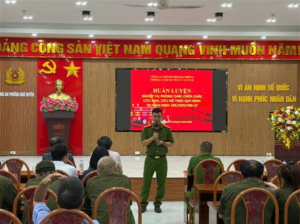 PHƯỜNG NGÔ QUYỀN TỔ CHỨC HUẤN LUYỆN NGHIỆP VỤ PHÒNG CHÁY CHỮA CHÁY