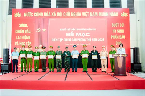 BẾ MẠC VÀ TRAO THƯỞNG DIỄN TẬP CHIẾN ĐẤU PHÒNG THỦ PHƯỜNG NGÔ QUYỀN NĂM 2026