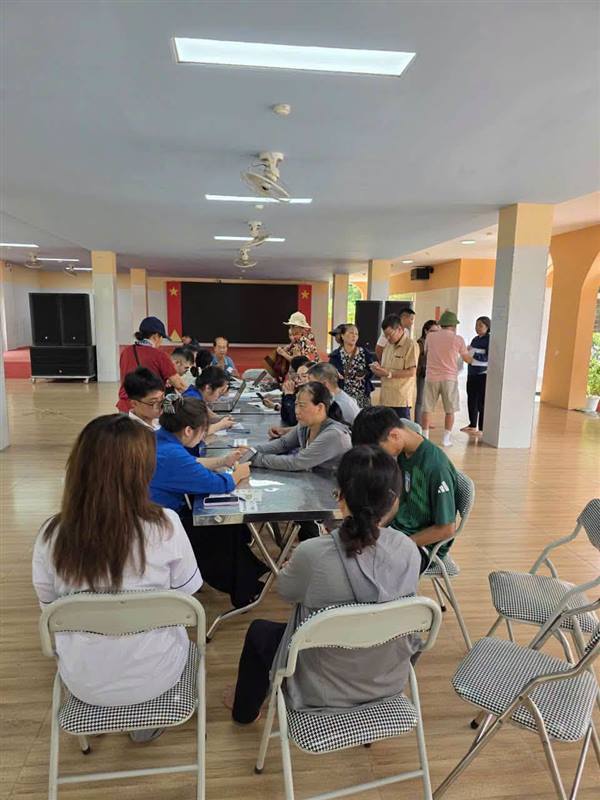 📱🔥 PHƯỜNG NGÔ QUYỀN RA QUÂN HƯỞNG ỨNG “100 NGÀY LÀM SẠCH DỮ LIỆU” - ĐẨY MẠNH CÀI ĐẶT, SỬ DỤNG CÁC NỀN TẢNG SỐ