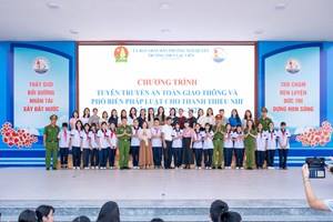 Công an phường Ngô Quyền phối hợp tuyên truyền pháp luật tại Trường THCS Lạc Viên