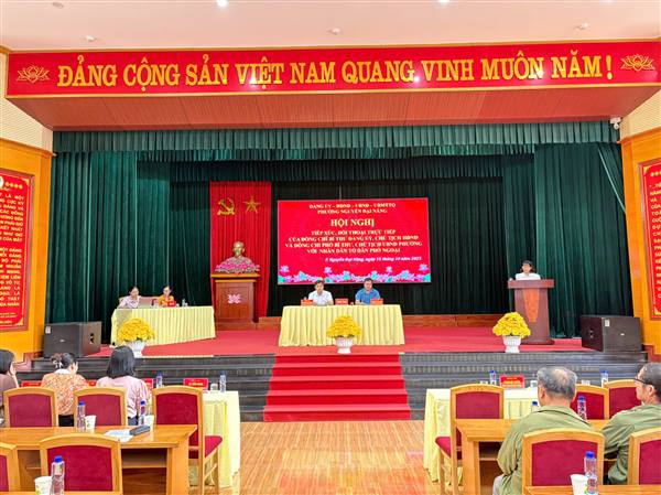 Hội nghị tiếp xúc, đối thoại trực tiếp giữa người đứng đầu cấp ủy, chính quyền phường Nguyễn Đại Năng với nhân dân Tổ dân phố Ngoại