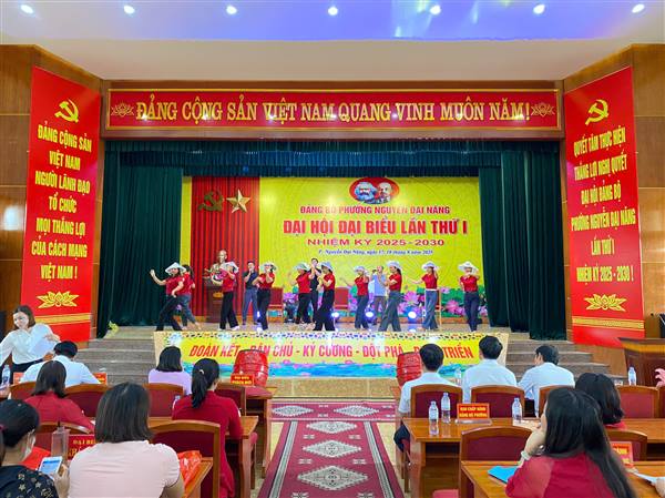Phường Nguyễn Đại Năng tổng duyệt chương trình Đại hội Đại biểu Đảng bộ lần thứ I, nhiệm kỳ 2025-2030