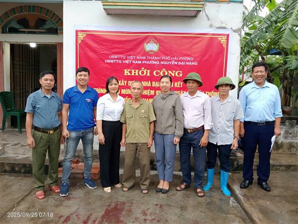 Ủy ban MTTQ phường Nguyễn Đại Năng khởi công xây dựng Nhà Đại đoàn kết chào mừng 95 năm Ngày truyền thống Mặt trận Tổ quốc Việt Nam