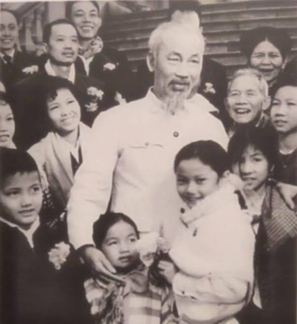 TƯ TƯỞNG HỒ CHÍ MINH SOI SÁNG HÀNH TRÌNH PHÁT TRIỂN ĐẤT NƯỚC