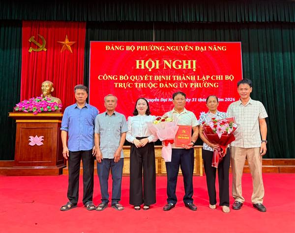 ĐẢNG ỦY PHƯỜNG NGUYỄN ĐẠI NĂNG CÔNG BỐ QUYẾT ĐỊNH THÀNH LẬP CHI BỘ HỢP TÁC XÃ DỊCH VỤ NÔNG NGHIỆP THÁI THỊNH