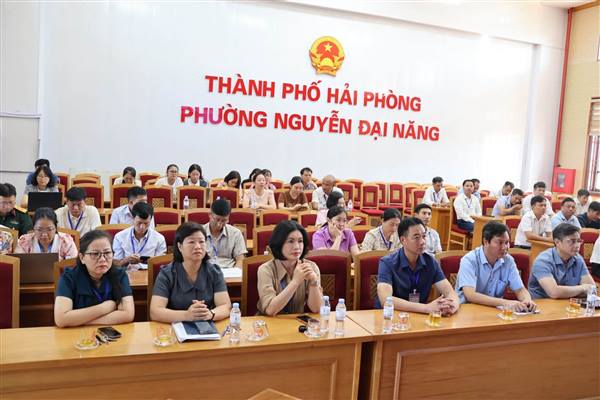 PHƯỜNG NGUYỄN ĐẠI NĂNG TỔ CHỨC THAM DỰ TRỰC TUYẾN HỘI NGHỊ TOÀN QUỐC NGHIÊN CỨU, HỌC TẬP, QUÁN TRIỆT VÀ TRIỂN KHAI THỰC HIỆN MỘT SỐ NGHỊ QUYẾT, CHỈ THỊ CỦA BỘ CHÍNH TRỊ