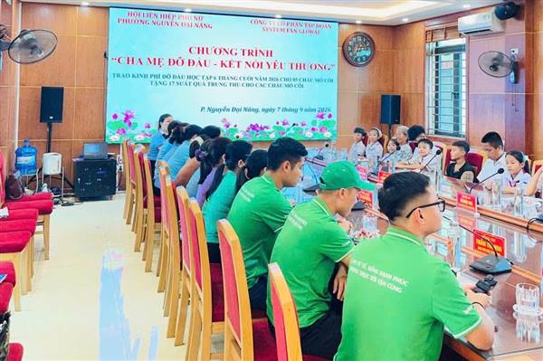 ẤM ÁP CHƯƠNG TRÌNH "CHA MẸ ĐỠ ĐẦU - KẾT NỐI YÊU THƯƠNG" TẠI PHƯỜNG NGUYỄN ĐẠI NĂNG