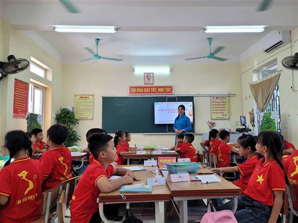 Nguyên Giáp: Khai mạc hội thi giáo viên dạy giỏi cấp tiểu học năm học 2025 – 2026.