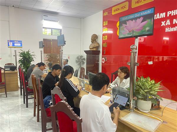 Đẩy mạnh cải cách, phục vụ người dân và doanh nghiệp