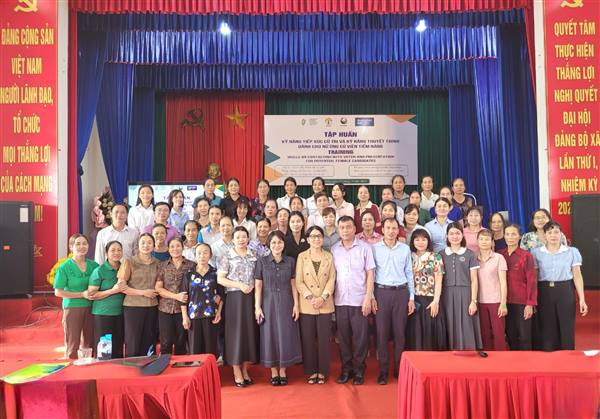 Tập huấn kỹ năng tiếp xúc cử tri và kỹ năng thuyết trình cho cán bộ nữ xã Nguyên Giáp