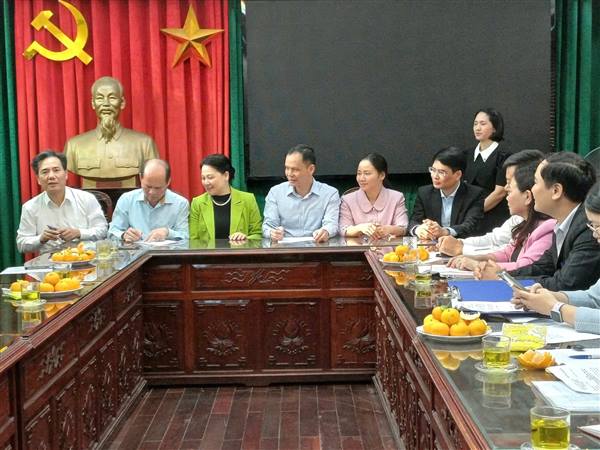 PHỐI HỢP LÃNH ĐẠO, CHỈ ĐẠO CÔNG TÁC BỒI DƯỠNG LÝ LUẬN CHÍNH TRỊ.