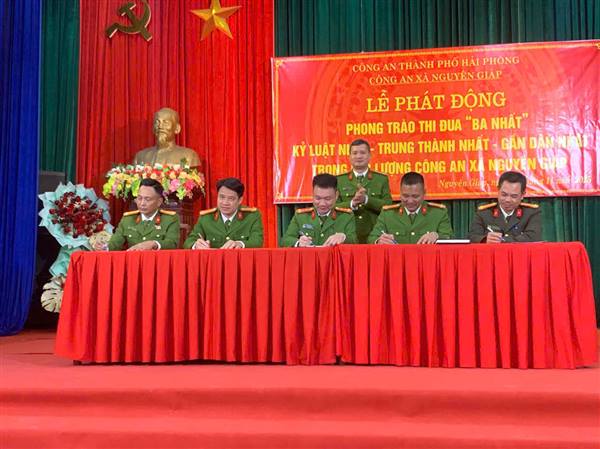 Công an xã Nguyên Giáp phát động phong trào thi đua “Ba nhất”
