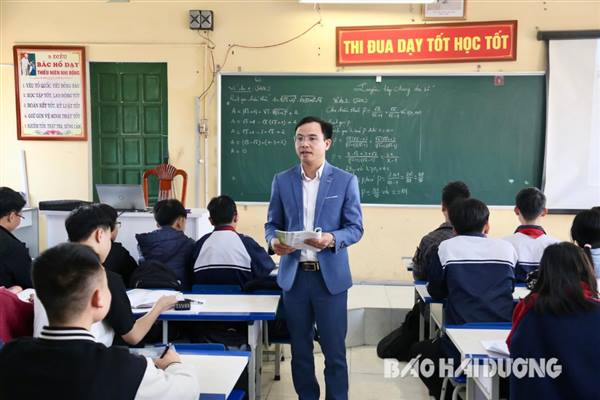 Triệu tập giáo viên và học sinh ôn luyện tham gia Kỳ thi chọn học sinh giỏi thành phố các môn văn hóa lớp 9 cấp Trung học cơ sở năm học 2025 – 2026.