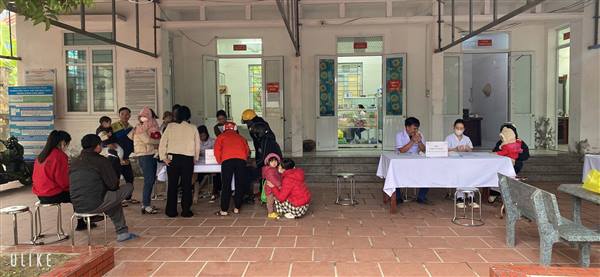 Chiến dịch uống Vitamin A đợt 2 năm 2025 cho trẻ từ 6 -  dưới 36 tháng tuổi trên địa bàn xã diễn ra vào ngày 1/12 /2025. 