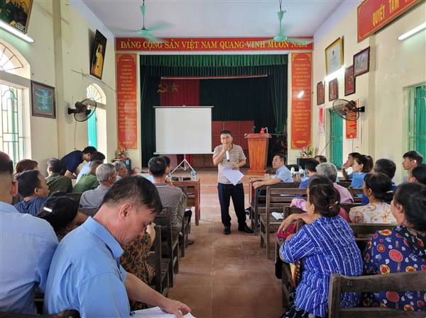 Phổ biến các quy định, chính sách bồi thường hỗ trợ của nhà nước dự án cải tạo nâng cấp đường huyện 191Q, đoạn qua địa bàn xã Nguyên Giáp. 