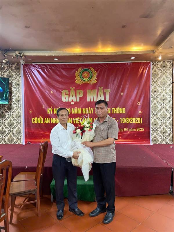Chi hội cựu công an nhân dân số 5 tổ chức gặp mặt giao lưu nhân kỉ niệm 80 năm ngày truyền thống công an nhân dân (19/8/2005 – 19/8/2025).