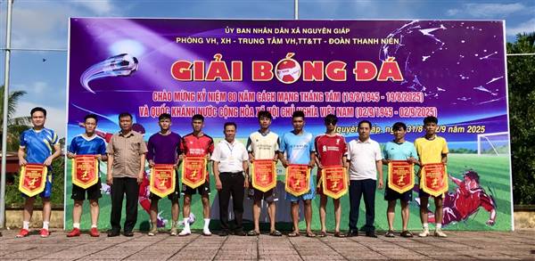 Khai mạc Giải bóng đá nam Thanh niên xã Nguyên Giáp lần thứ nhất, năm 2025.