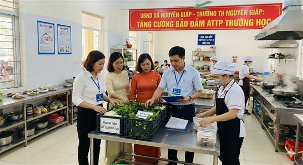 Nguyên Giáp tăng cường bảo đảm an toàn thực phẩm trong trường học