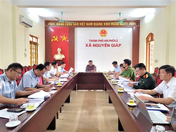 UBND xã tổ chức cuộc họp lãnh đạo UBND xã tháng 3/2026