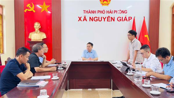 UBND xã Nguyên Giáp tổ chức buổi làm việc tháo gỡ khó khăn, đẩy nhanh tiến độ Dự án Khu dân cư thôn Hà Hải