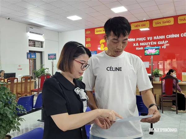 Xã Nguyên Giáp đẩy mạnh chuyển đổi số, xây dựng chính quyền số phục vụ nhân dân