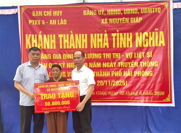 Khánh thành bàn giao nhà tình nghĩa cho bà Lương Thị Thị ở thôn Hà Hải.