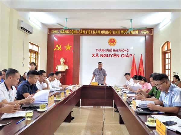 UBND xã họp phiên thường kỳ tháng 6/2026.