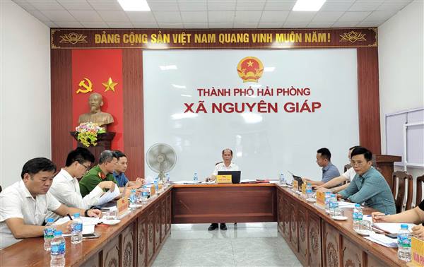 Ban Thường vụ Đảng ủy xã Nguyên Giáp họp đánh giá kết quả thực hiện nhiệm vụ 6 tháng đầu năm. 