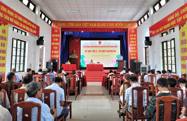 HĐND xã Nguyên Giáp thông qua nghị quyết sắp xếp thôn.